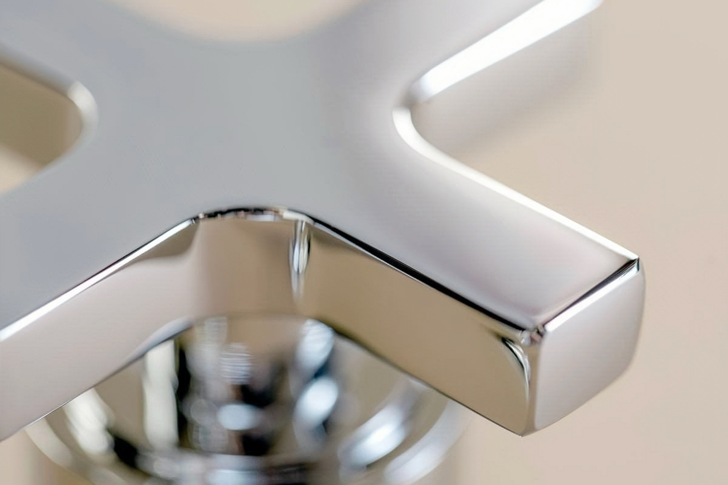sink faucet bathroom
