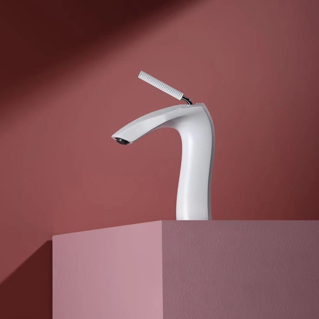 Modern CE Brass Brushed Gold Wall Mounted Taps Hot And Cold Water Bathroom Basin Faucet
