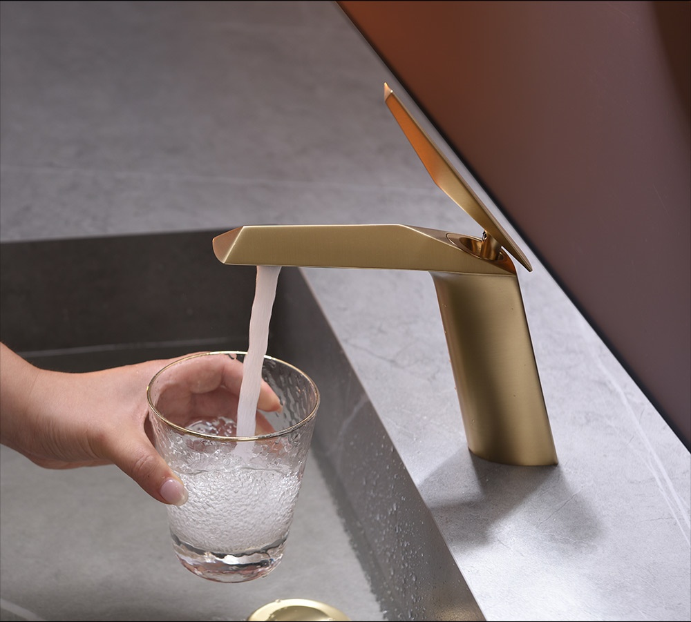 bathroom american standard faucets
