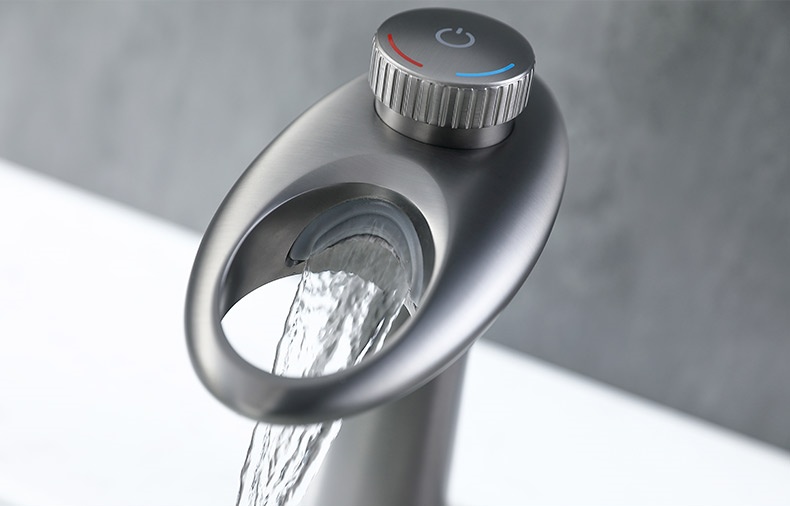 bathroom faucets tub
